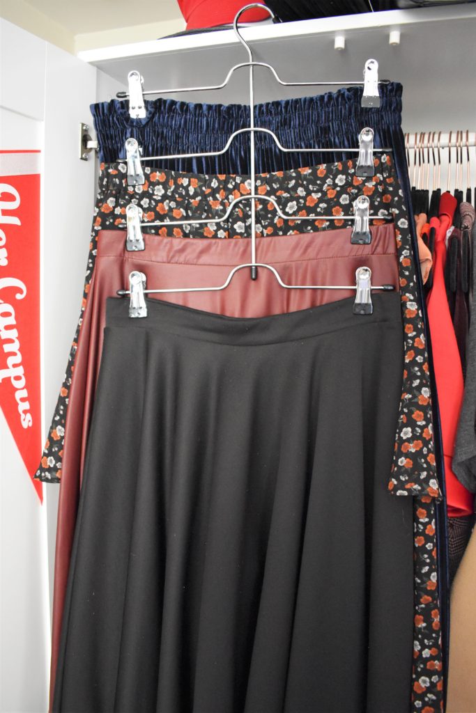 4-tier skirt hanger